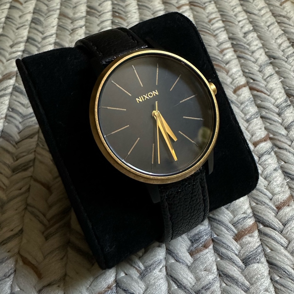 Nixon Kensington watch